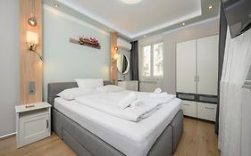 Elegance Palais Palffy Apartments Vienna 4*